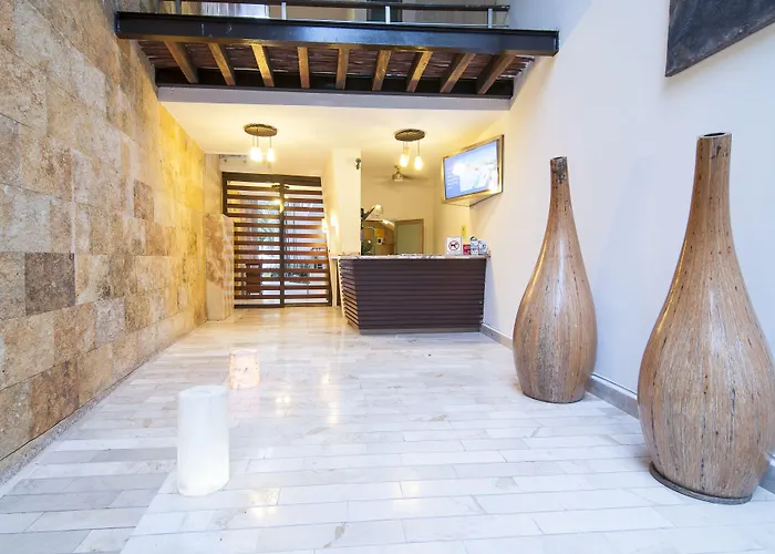 Luxurious & In Playa Steps From The * Playa del Carmen