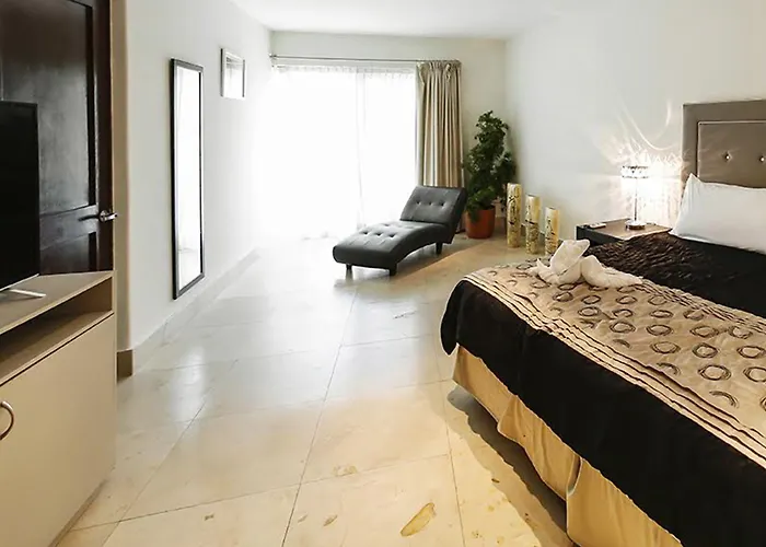 Luxurious & In Playa Steps From The Apartamento