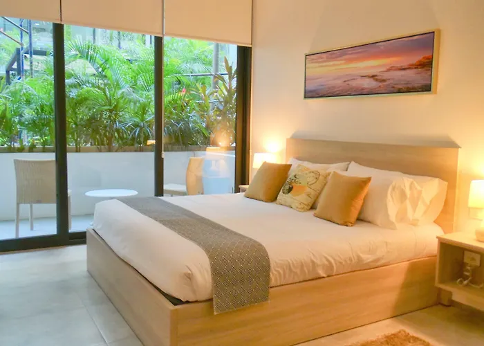 Luxurious & In Playa Steps From The * Playa del Carmen