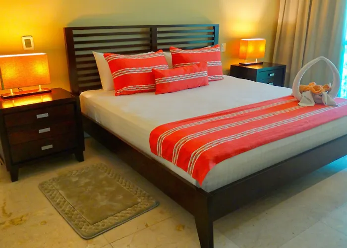 Apartamento Luxurious & In Playa Steps From The *
