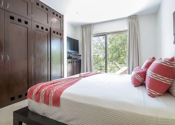 Apartamento Luxurious & In Playa Steps From The