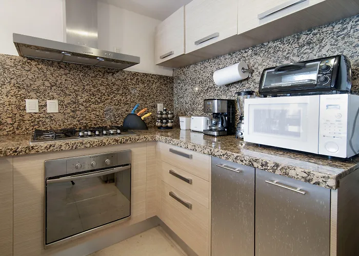 Apartamento Luxurious & In Playa Steps From The Playa del Carmen