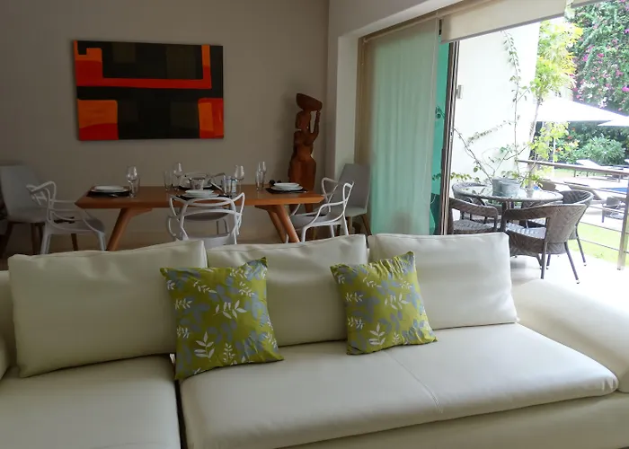 Apartamento Luxurious & In Playa Steps From The