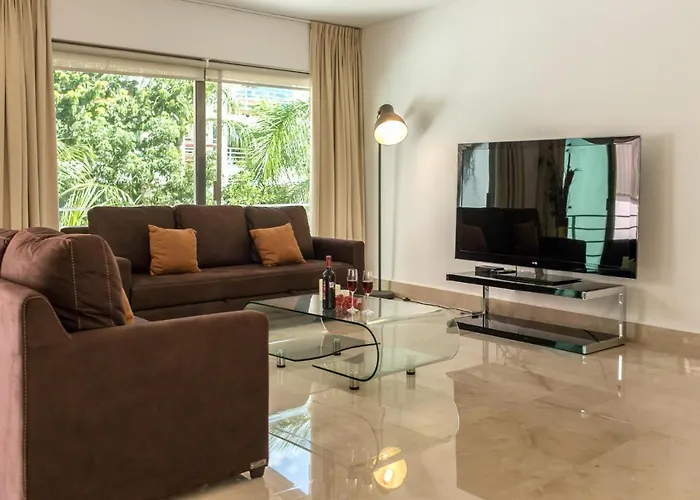 Luxurious & In Playa Steps From The *